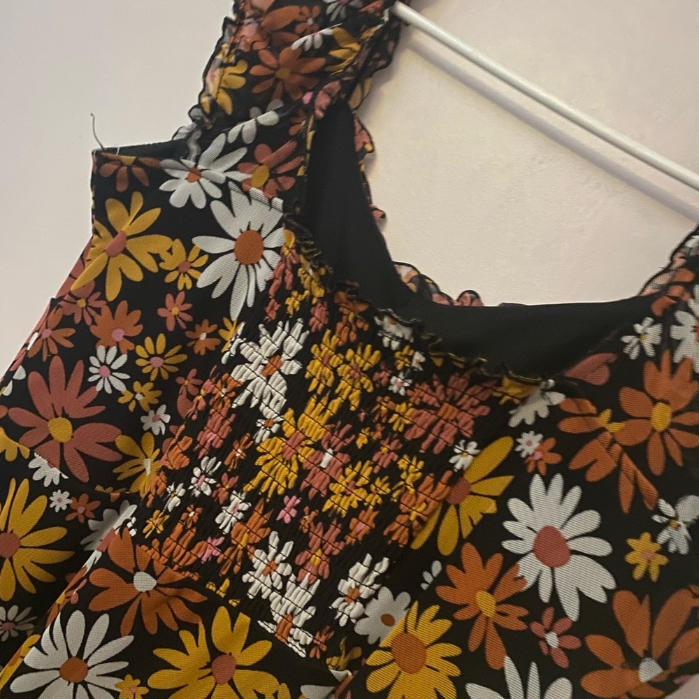 Cute Summer Dress - Picture 2 of 6